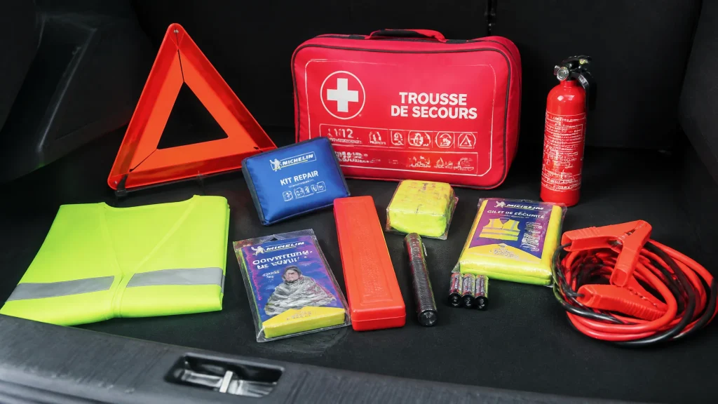 Les indispensables à avoir dans une voiture